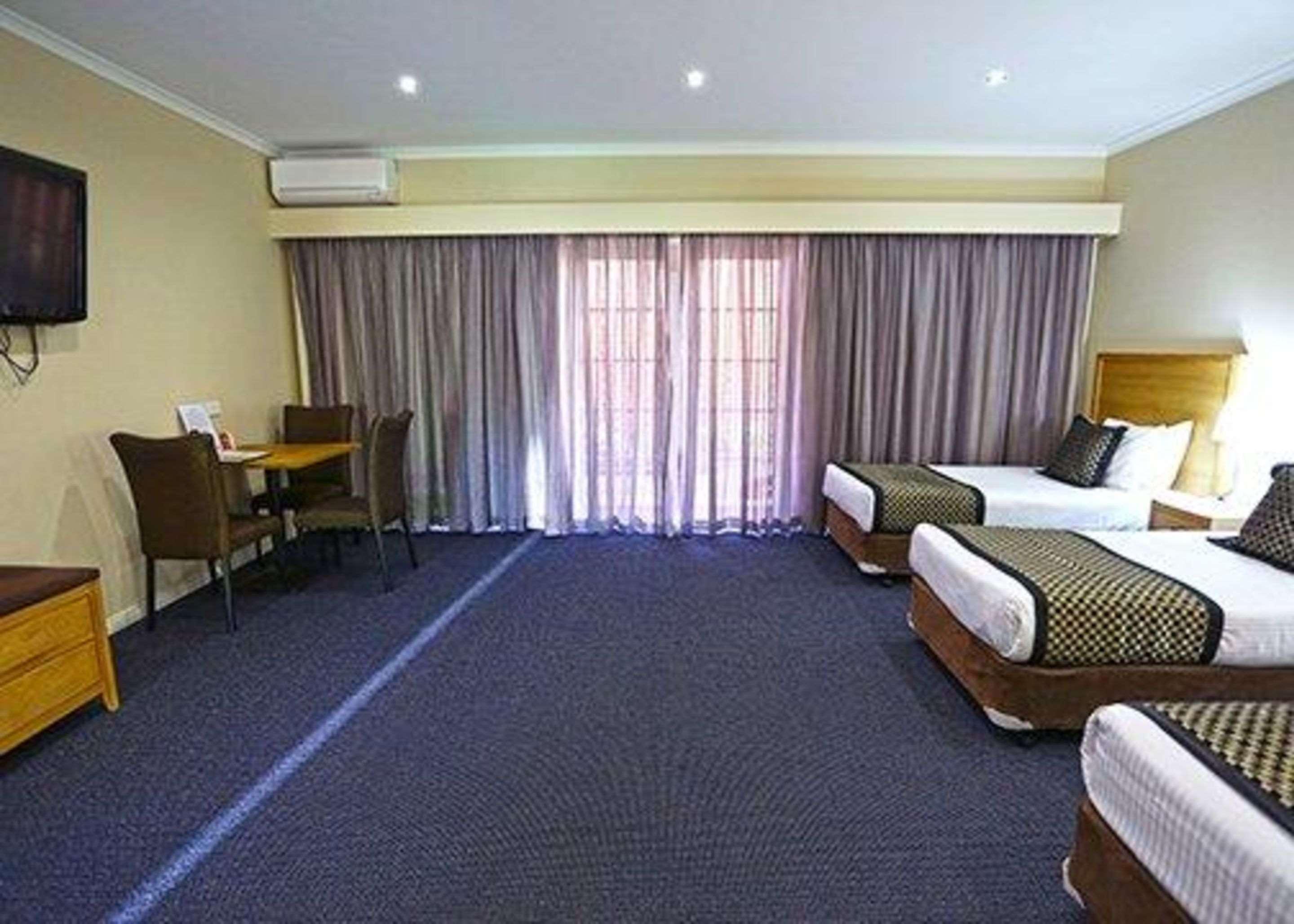 Quality Hotel Melbourne Airport Exterior foto