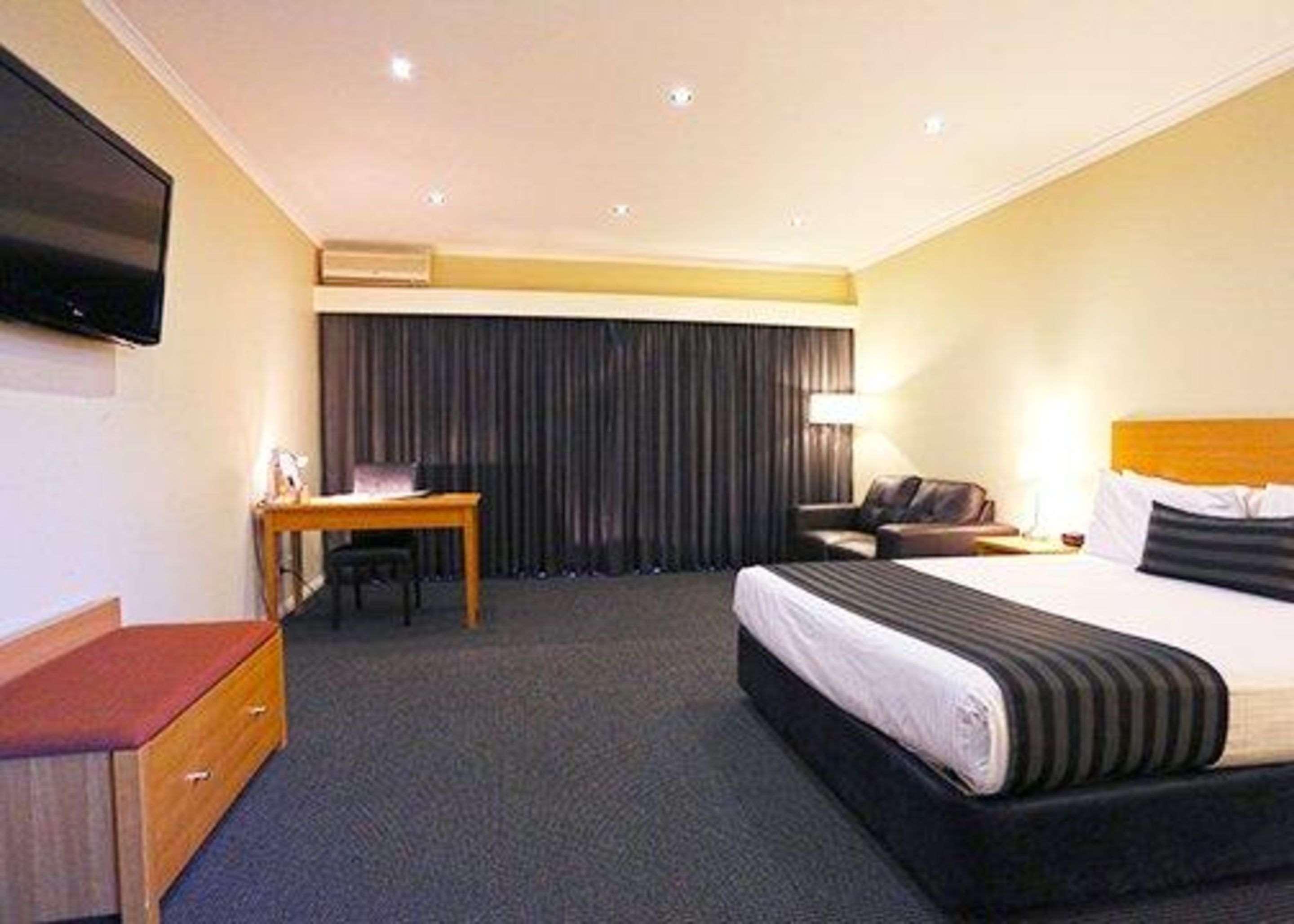 Quality Hotel Melbourne Airport Exterior foto
