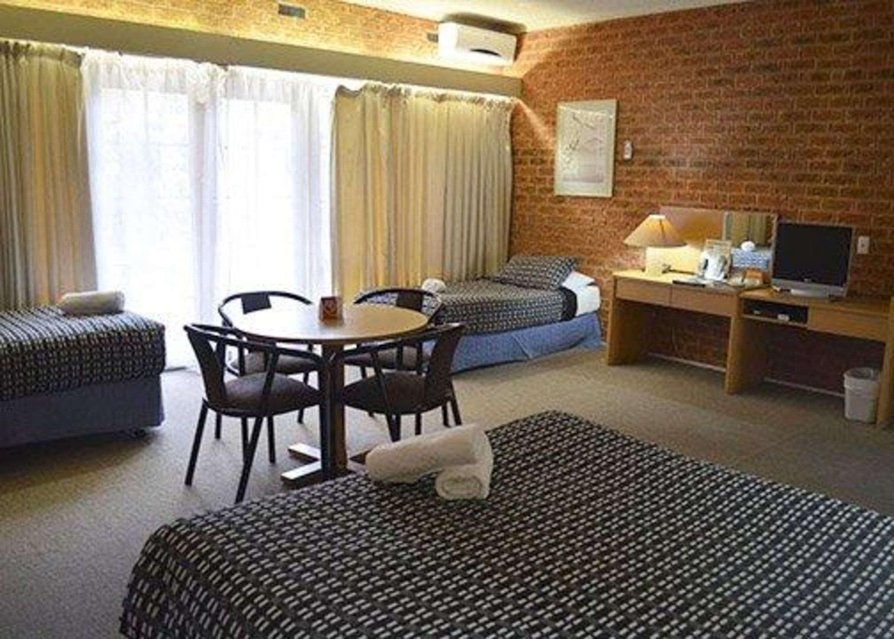 Quality Hotel Melbourne Airport Exterior foto