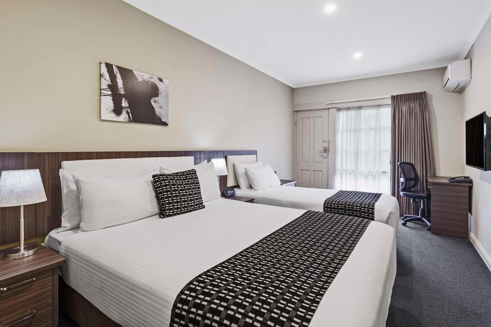 Quality Hotel Melbourne Airport Exterior foto