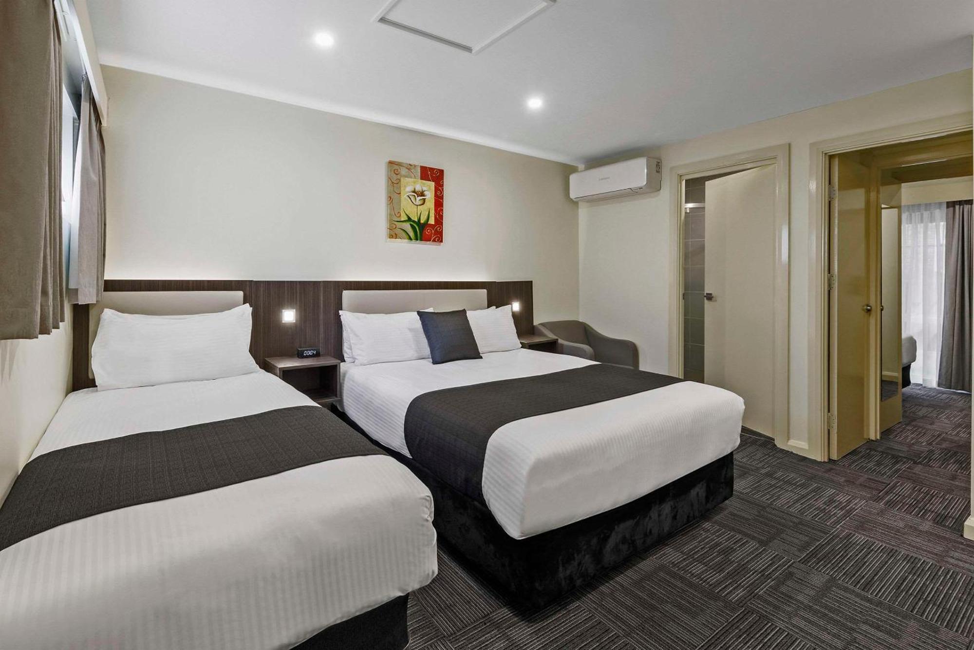 Quality Hotel Melbourne Airport Exterior foto